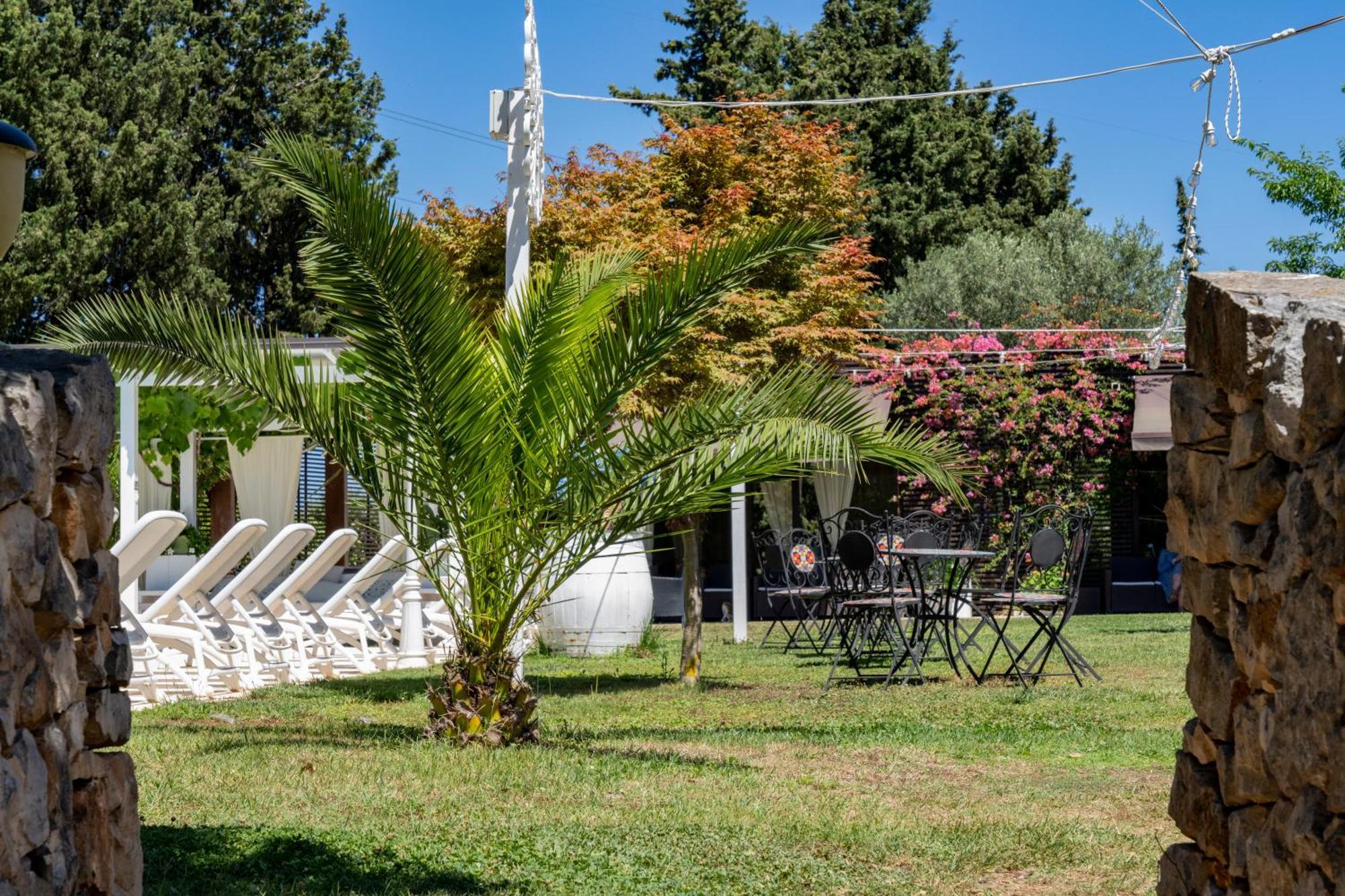 Masseria Montepaolo Dimora Di Charme Conversano Bagian luar foto